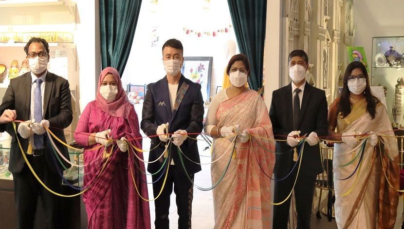দক্ষিণ কোরিয়ার সিউলস্থ মাল্টি কালচার মিউজিয়ামে বাংলাদেশ দূতাবাসের উদ্যোগে ‘বাংলাদেশ প্যাভেলিয়ন’ উদ্বোধন করেন রাষ্ট্রদূত আবিদা ইসলাম। ছবি: সিউলস্থ বাংলাদেশ দূতাবাস
