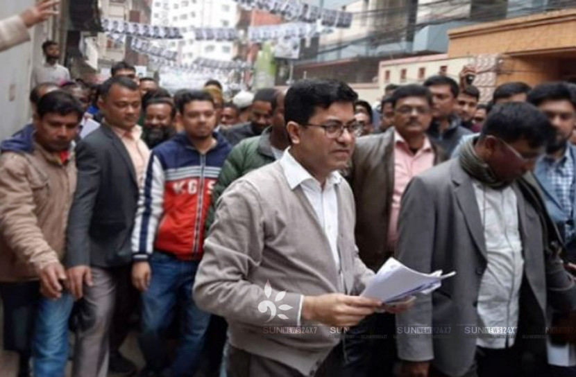 ভোট চাইতে ইশরাকের বাসায় তাপস