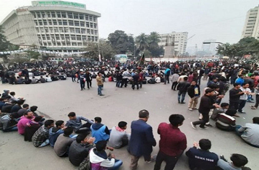 নির্বাচনের তারিখ না বদলালে ইসি ঘেরাও এর ঘোষণা
