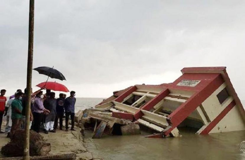 লক্ষ্মীপুরে মেঘনায় বিলীন আরও ৩ প্রাথমিক বিদ্যালয়