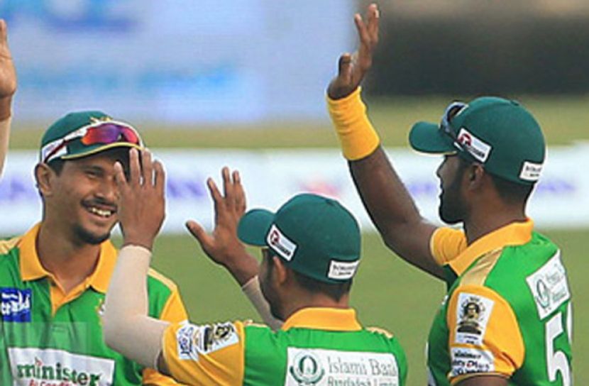 বঙ্গবন্ধু টি-টোয়েন্টি কাপের উদ্বোধনী ম্যাচে ঢাকাকে হারালো রাজশাহী