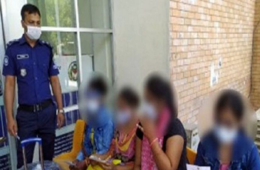 চাকরির প্রলোভনে ভারতে পাচার ৪ তরুণীকে ইমিগ্রেশনে হস্তান্তর