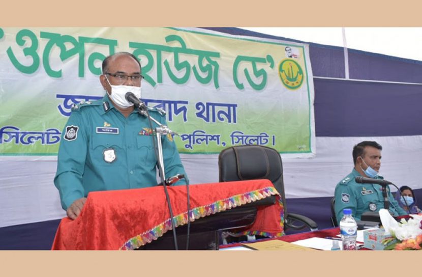জনগণ ও আইনশৃঙ্খলা বাহিনীর মেলবন্ধন প্রয়োজন : এসএমপি কমিশনার