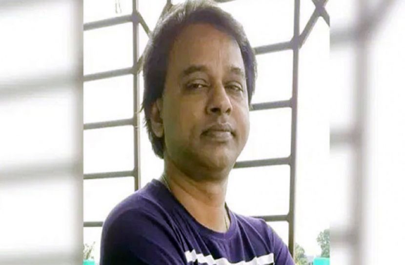 প্রভাষকের ঝুলন্ত মরদেহ উদ্ধার