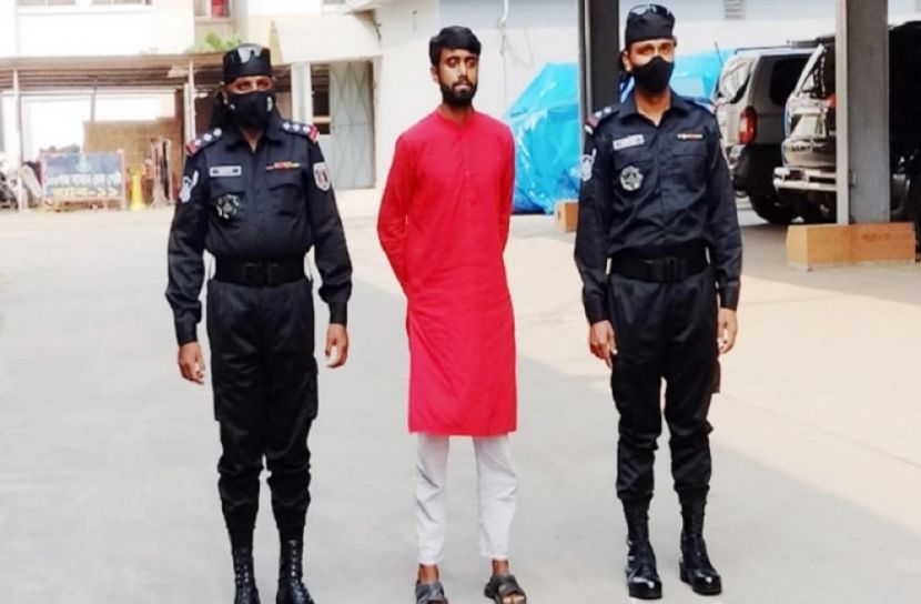 না’গঞ্জে গুজব ছড়ানোয় যুবক আটক