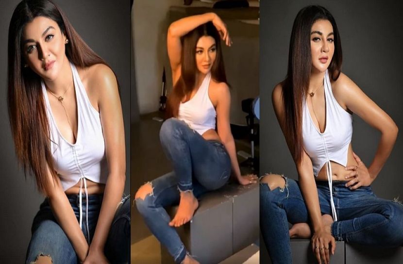 জয়ার সাহসী ছবিতে ফেসবুকে তোলপাড়!