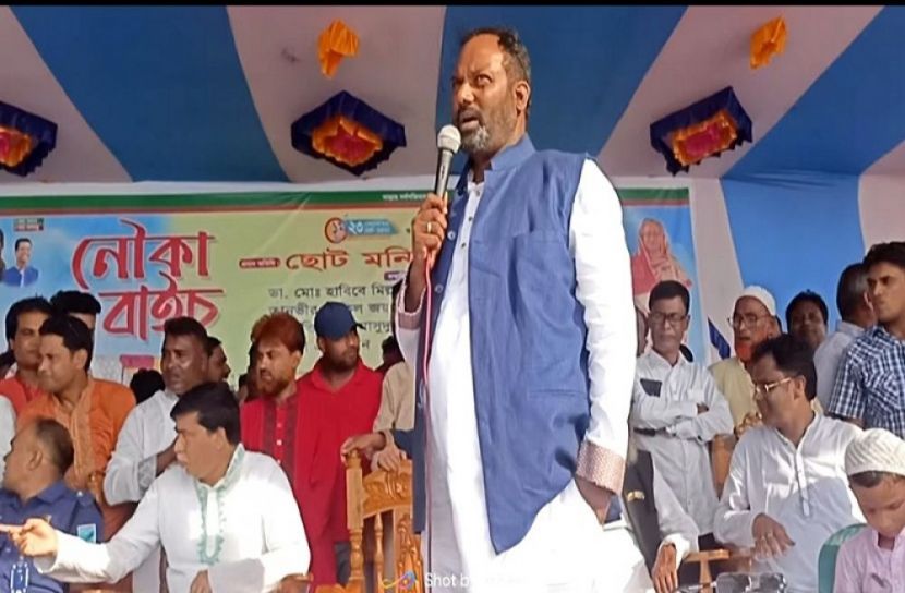 নৌকা বাইচ, যমুনার তীরে জনস্রোত