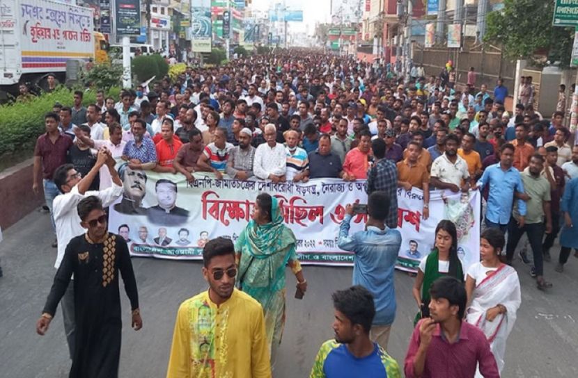খুলনায় আ’লীগের বিশাল শোডাউন