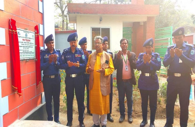 ঠাকুরগাঁওয়ে শীতাতপ নিয়ন্ত্রিত লাশ ঘরের উদ্বোধন