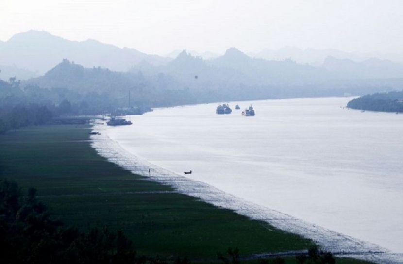 নাফ নদীতে ভেসে এল দুই লাশ