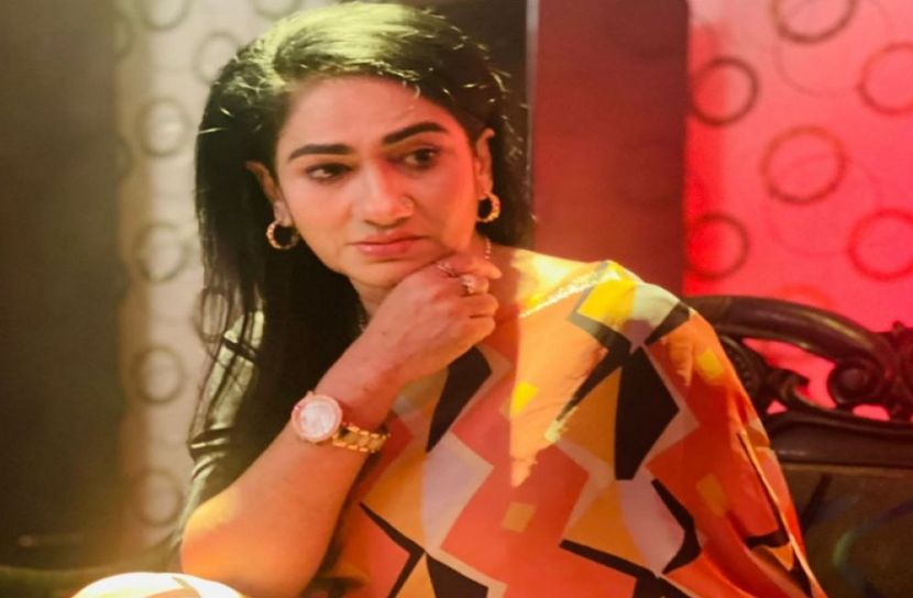 গৃহকর্মীর বিরুদ্ধে অভিনেত্রীর মামলা
