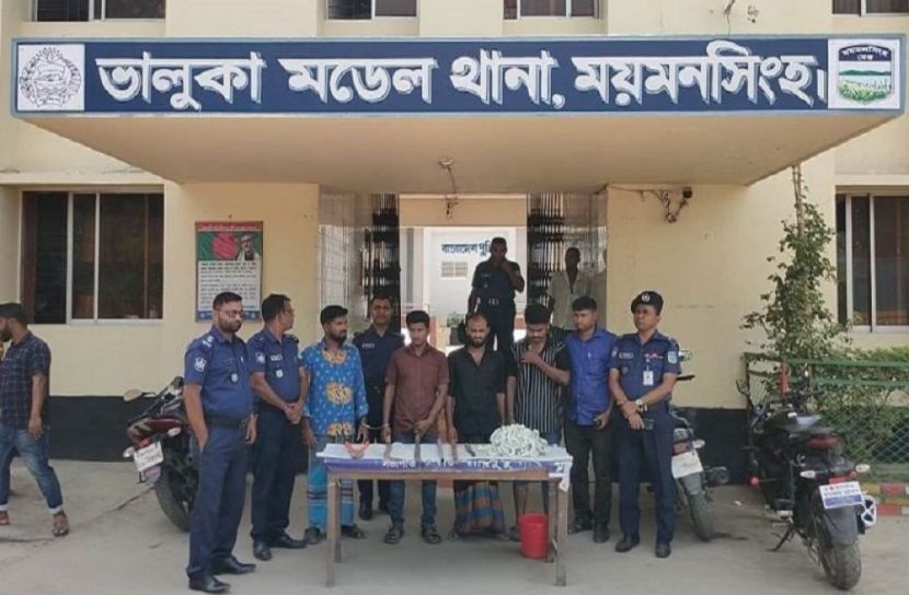 ডাকাতির প্রস্তুতিকালে আটক ৪