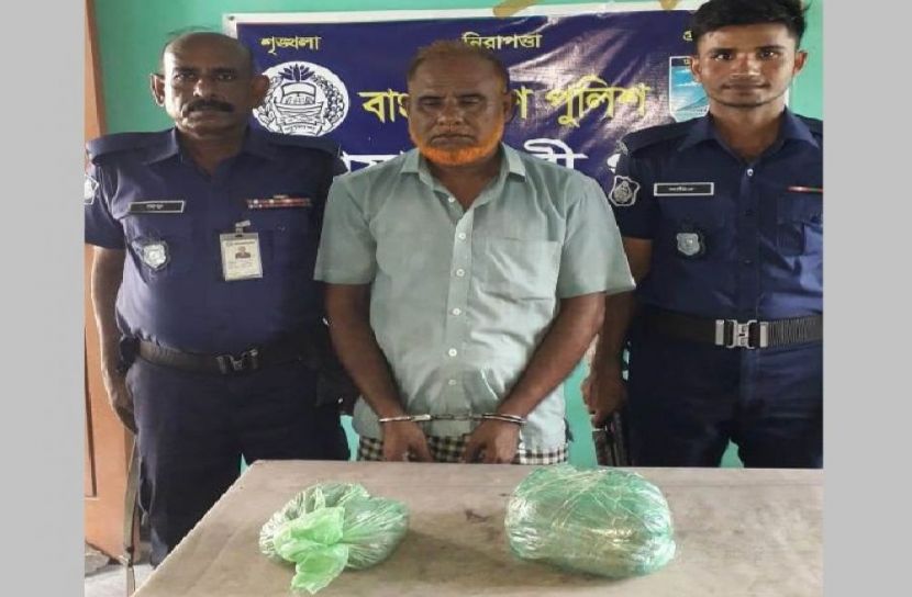 বোয়ালমারীতে মাদকসহ আটক ১