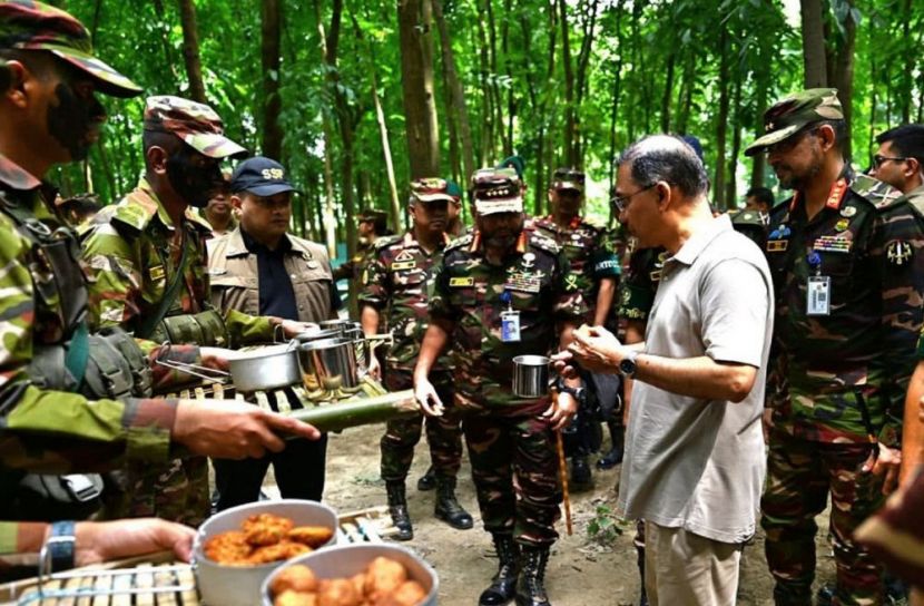 সেনাবাহিনীর গ্রীষ্মকালীন মহড়া পরিদর্শন করেছেন প্রধানমন্ত্রী তারেক রহমান।