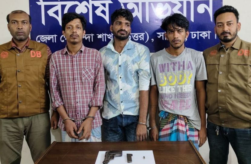 আশুলিয়ায় বিদেশি পিস্তল ও গুলি উদ্ধার, গ্রেপ্তার ৩