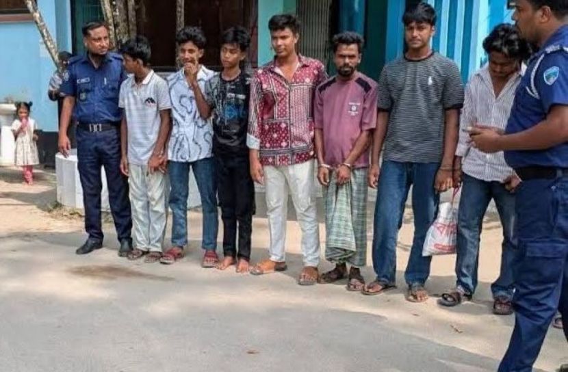 নিষিদ্ধ ছাত্রলীগের ঝটিকা মিছিল, গ্রেপ্তার ৮