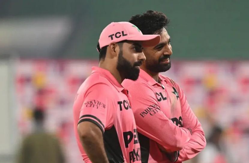 আচরণবিধি ভেঙে শাস্তি পেলেন রউফ, জরিমানা ইংল্যান্ডেরও